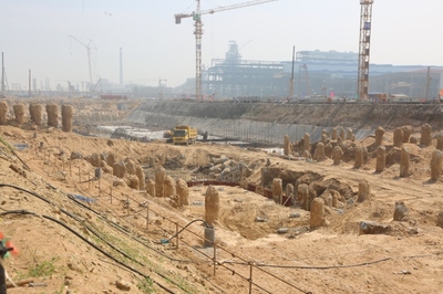 寬厚板工程迎來關(guān)鍵節(jié)點 廠房鋼結(jié)構(gòu)施工全面展開